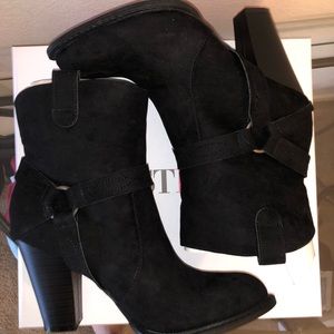 Just Fab Black Booties 8.5 NWT